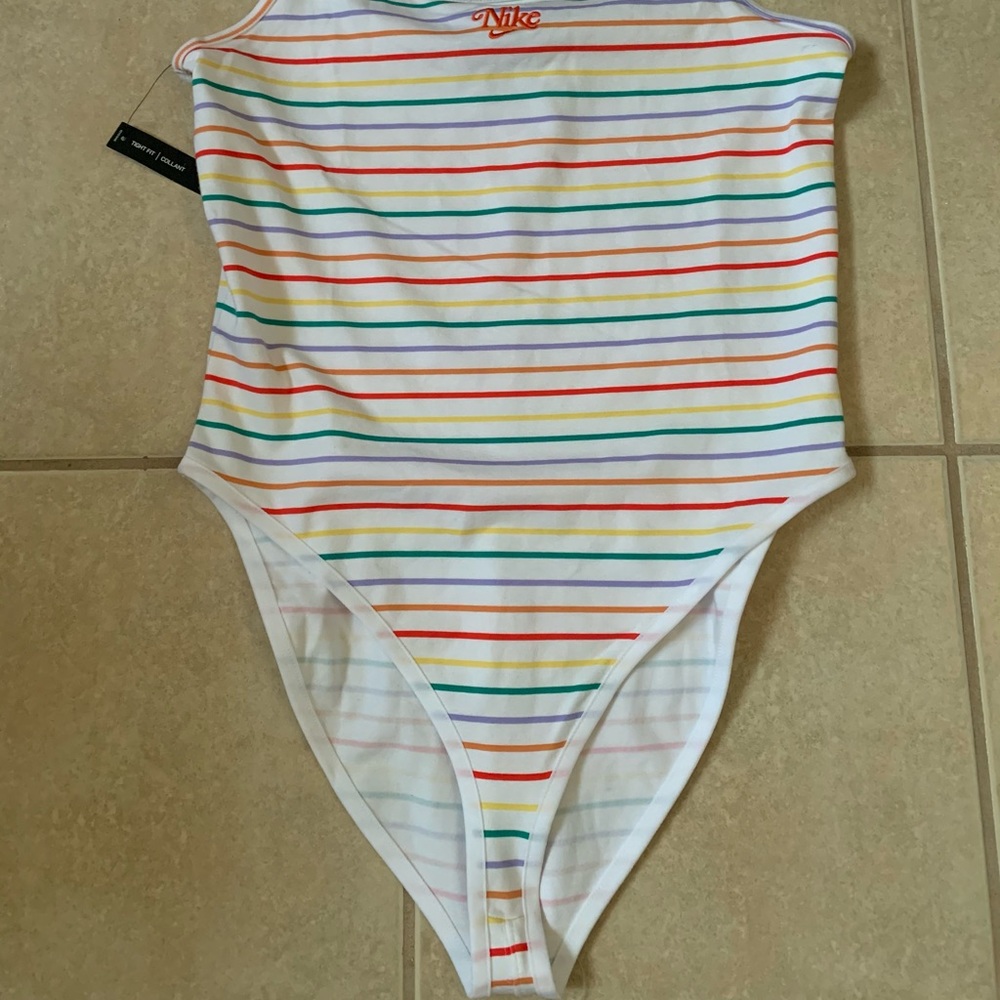 LMT: Nike Retro Femme All-Over Thin Stripe Bodysuit - Picture 4 of 14